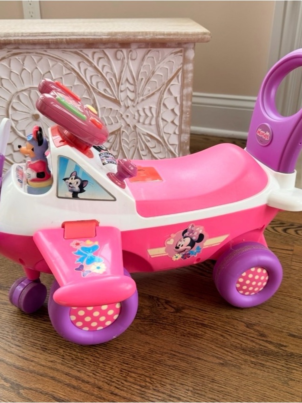 Disney Minnie Mouse Activity Plane Ride-On